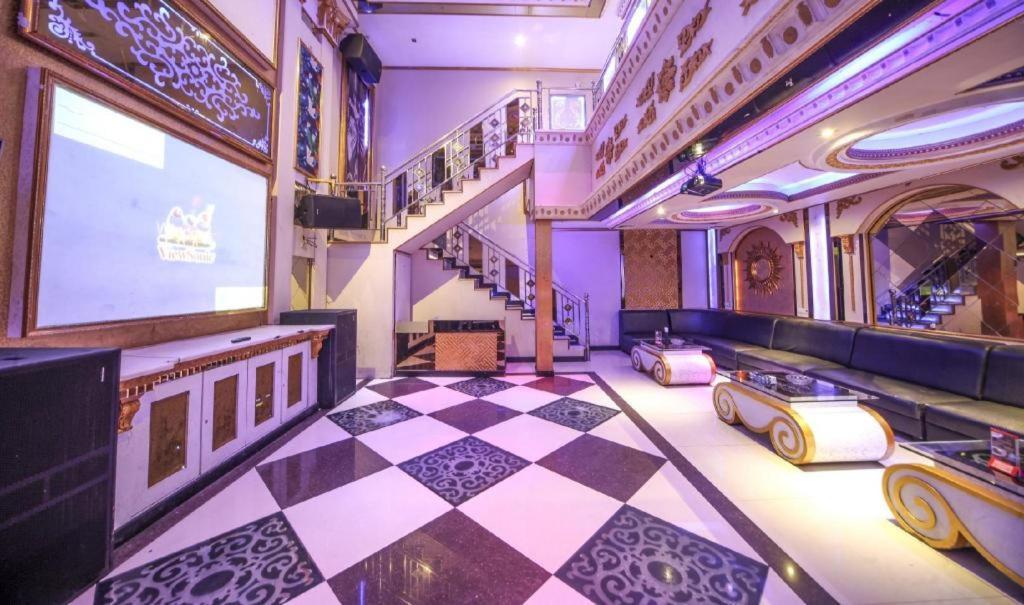 Hotel New Hollywood Pekanbaru