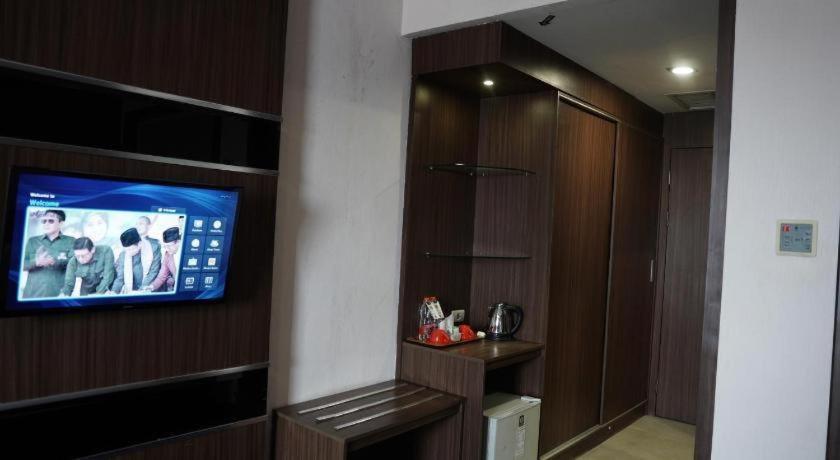 New Hollywood 3* Pekanbaru