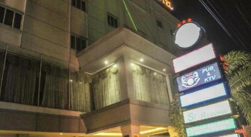 Hotel New Hollywood Pekanbaru
